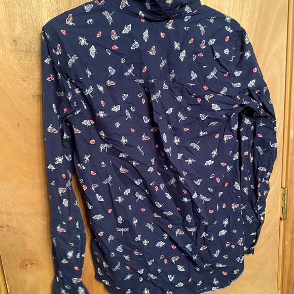 Gap Bug Print button down shirt 🐞 🦋 🐛 - Picture 10 of 13